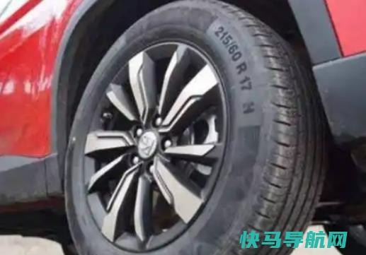 后轮胎一新一旧有影响吗？轮胎被石子扎了一下很深有影响吗